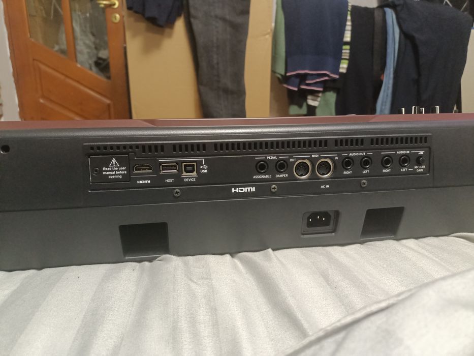 Vând korg pa700 nou nouț cu cutie