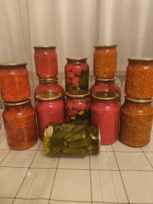 Лечо, икра баклажанная, сацибели, помидоры, огурцы, томатный сок и др.
