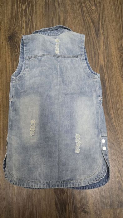 Джинсовая без рукавка