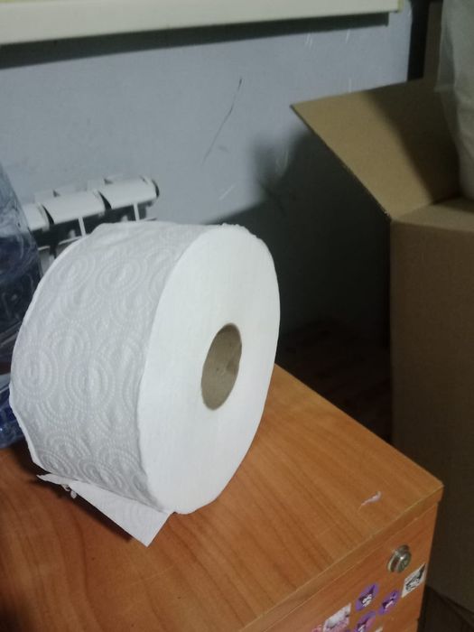 Продам туалетную бумагу джанбо