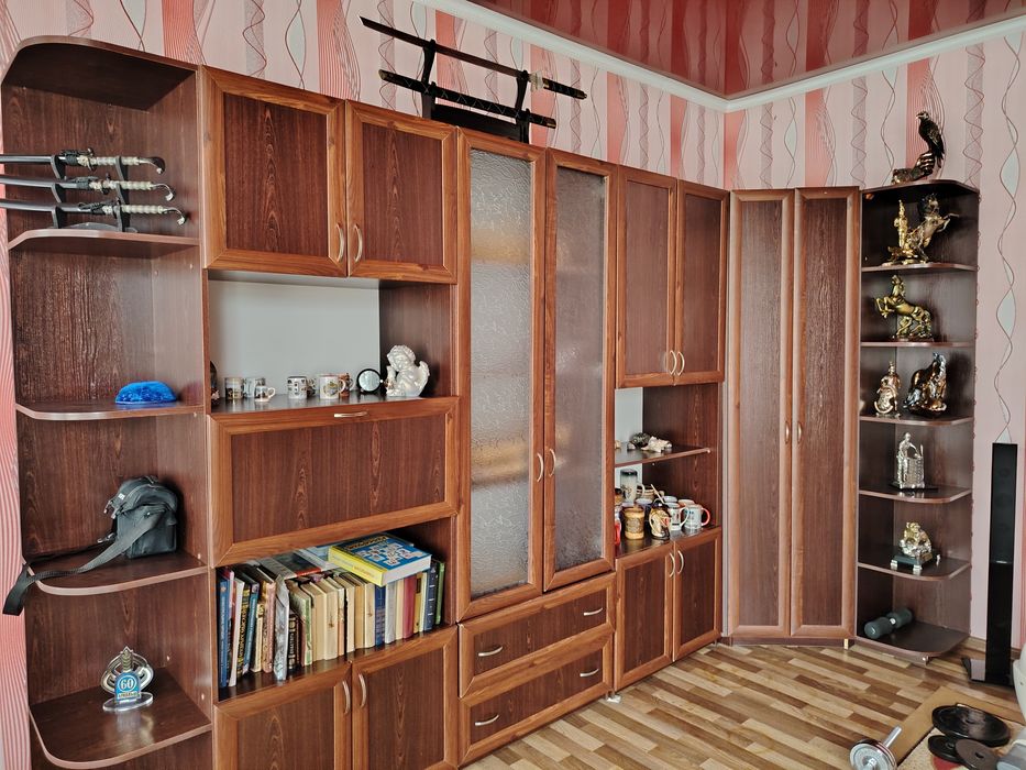 Стенка шкаф для гостиной, зала или большой комнаты