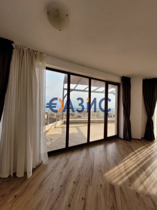 Продава се Тристаен апартамент в Свети Влас - 188 кв.м за 1410 €/кв.м - Снимка #3