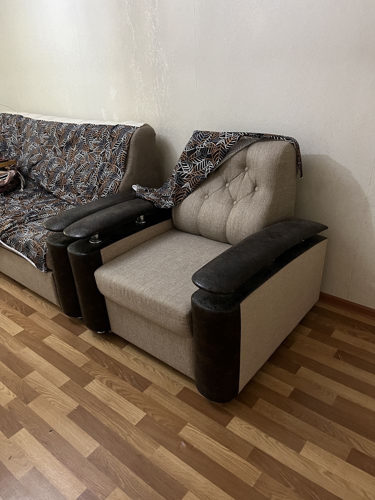 Диван раскладной с креслом