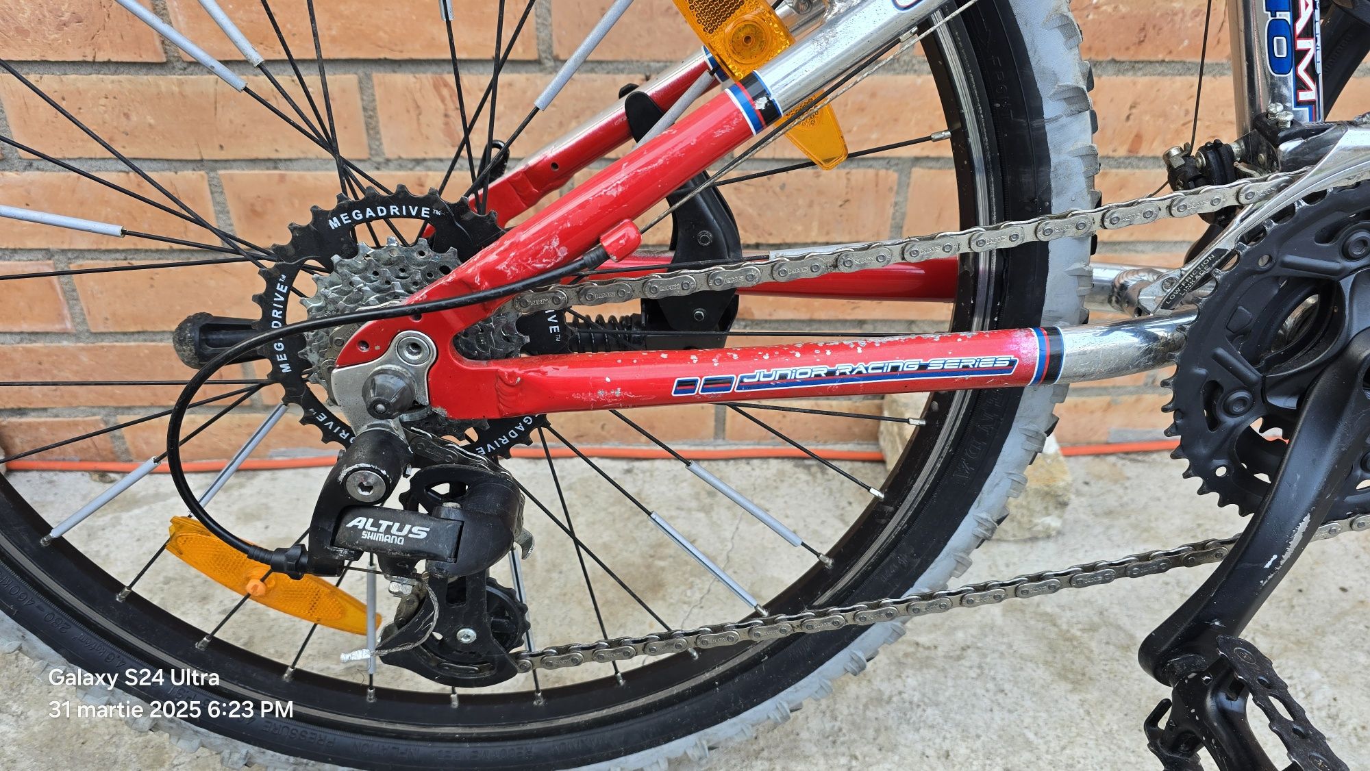 Vând bicicleta copii
