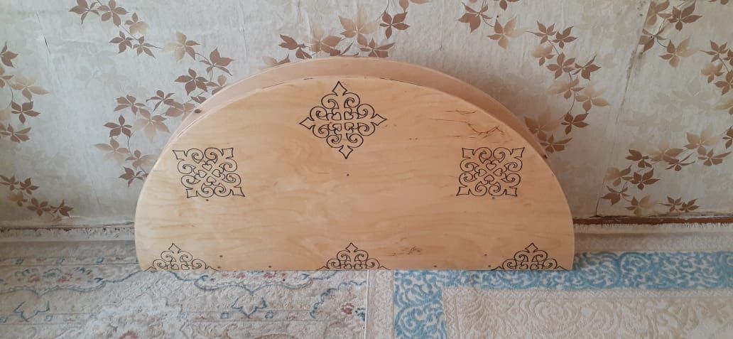 Продам казахский стол