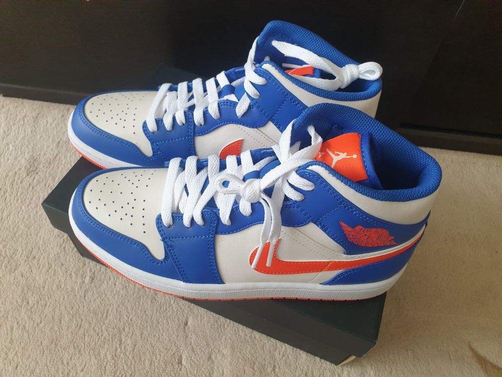 Jordan 1 Mid Knicks