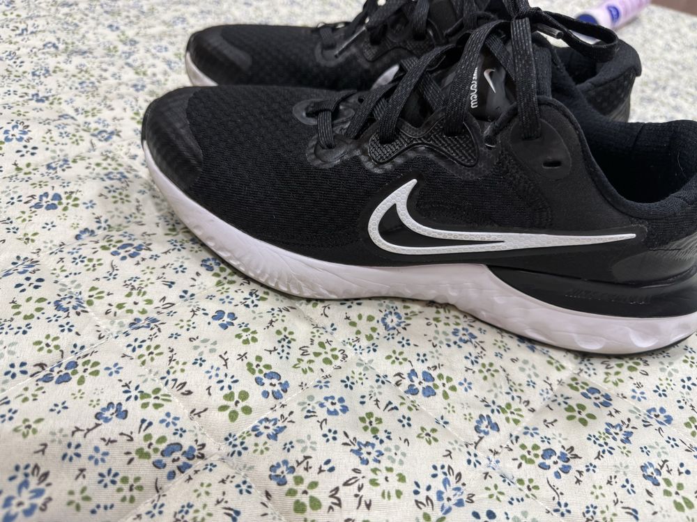 Продавам мъжки Nike