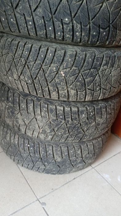 Продам зимние шины 15