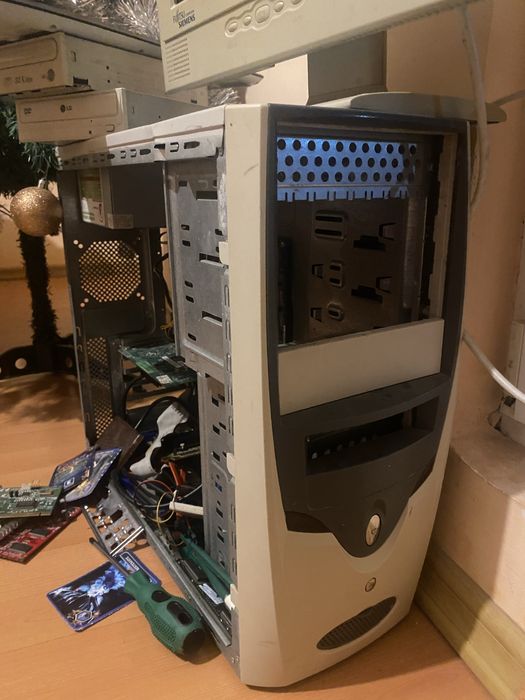 Calculator de vanzare doar carcasa