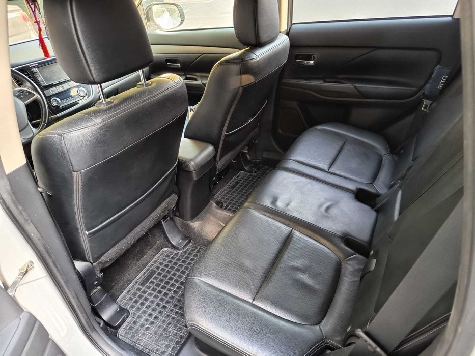 Vand Mitsubishi Outlander III