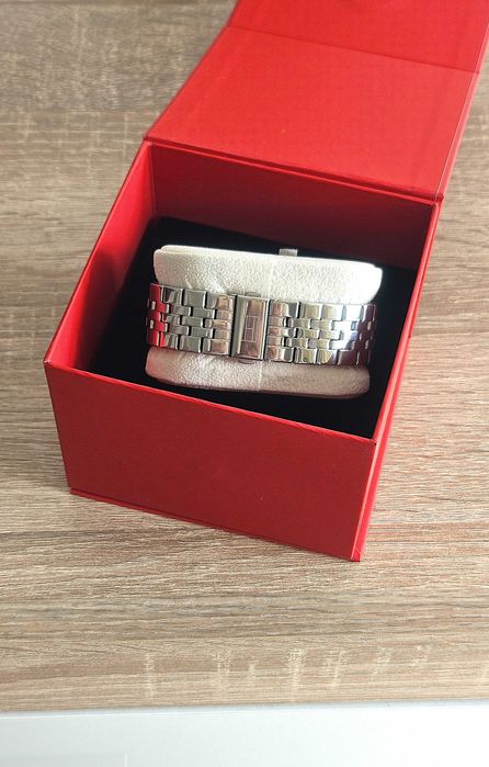 Ceas Tommy Hilfiger bratara ajustabila diametru carcasa 41mm