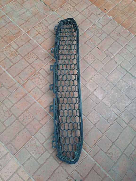 Grila centrala bara fata Bmw X5 X6 F85 F86 M cod 51118056259