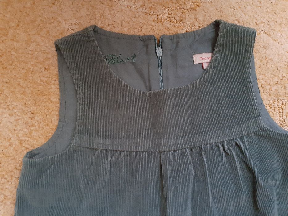 Rochie-sarafan din velur