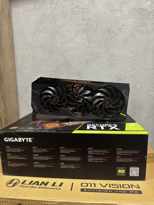 Placă video NVIDIA RTX 3080 10GB AORUS XTREME – cu afișaj LED