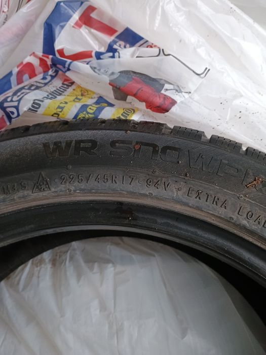 4x Anvelope / cauciucuri Nokian Snowproof P 225/45 R17 400 lei setul c