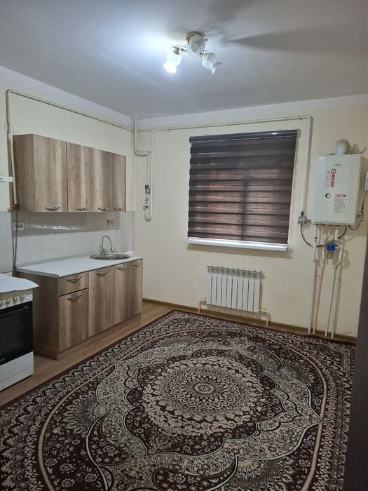 Продаётся 2-х комнатная квартира на 1 этаже вдоль главной дороги