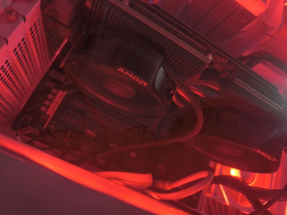 Ryzen 3600 + Vega 64 8 gb