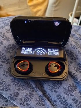 Модерни Bluetooth слушалки с LED Дисплей