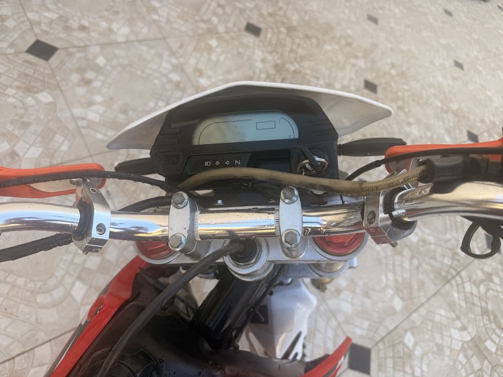 Мотоцикл ENDURO motosikl