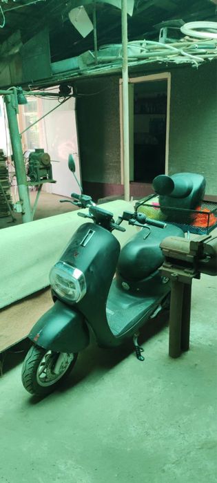 Scuter electric.
