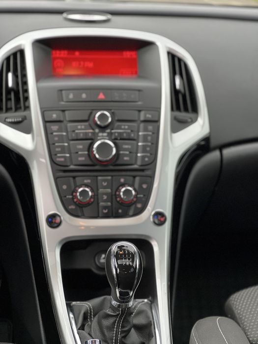 Opel Astra J • 1.7 Diesel • 2012