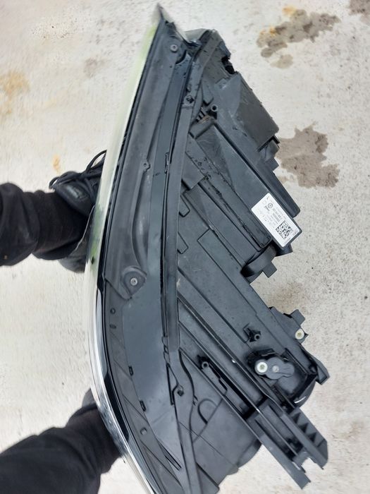 Ляв фар VW PASSAT B8 2021г.
