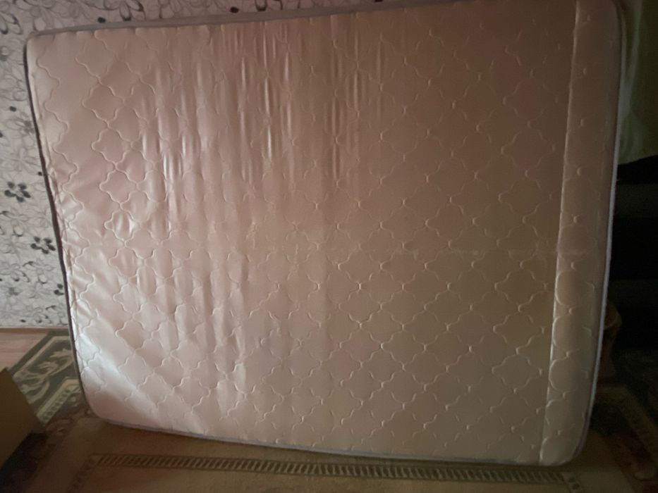 Матрас б/у продам за 2000 тенге