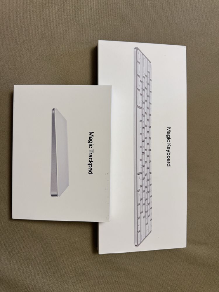 Apple Magic Keyboard + Magic Trackpad