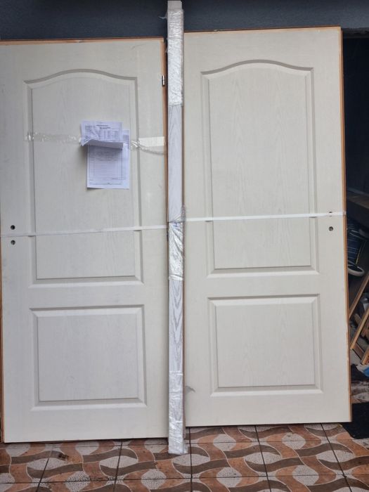 Продажби интериорни