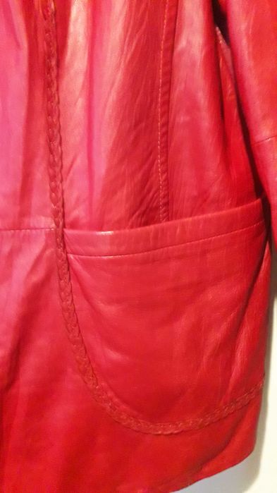 Дамско червено сако / яке / от естествена кожа