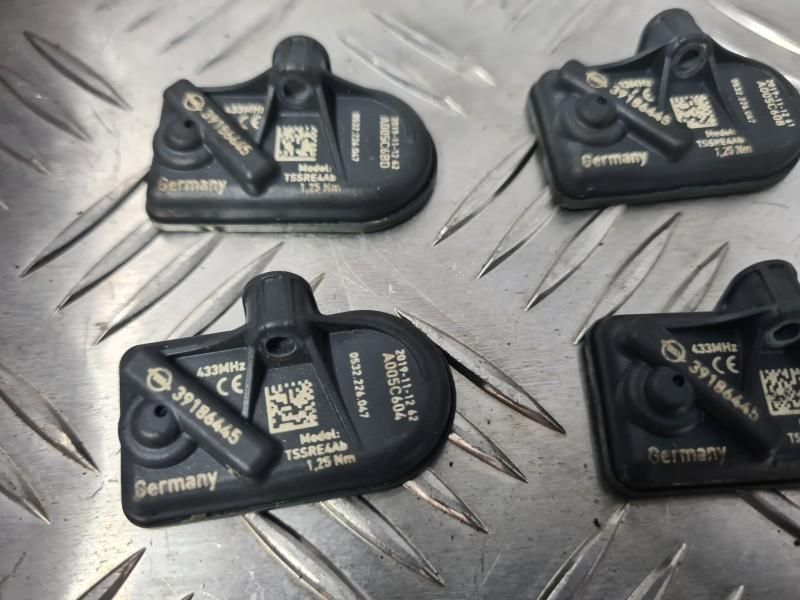 Senzor presiune roti Opel Astra K