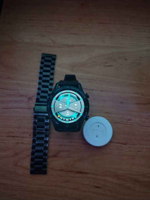 Продавам смарт часовник Huawei watch gt 2