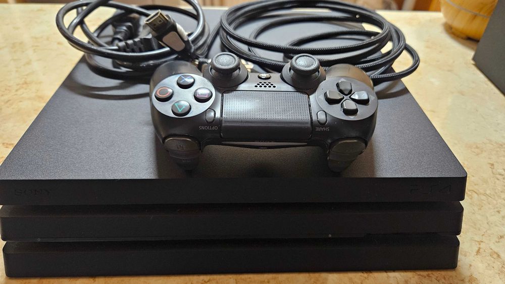 PS 4 PRO memorie 1000GB
