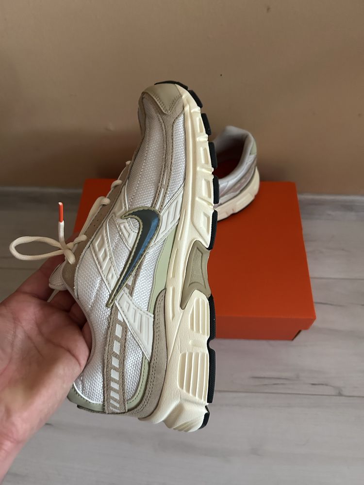 маратонки Nike Initiator 45 Cargo Khaki