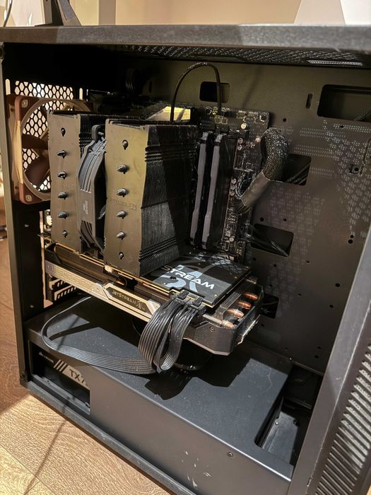 PC Gaming ryzen 7, 16GB RAM, RTX 2070super, monitor Alienware 240Hz