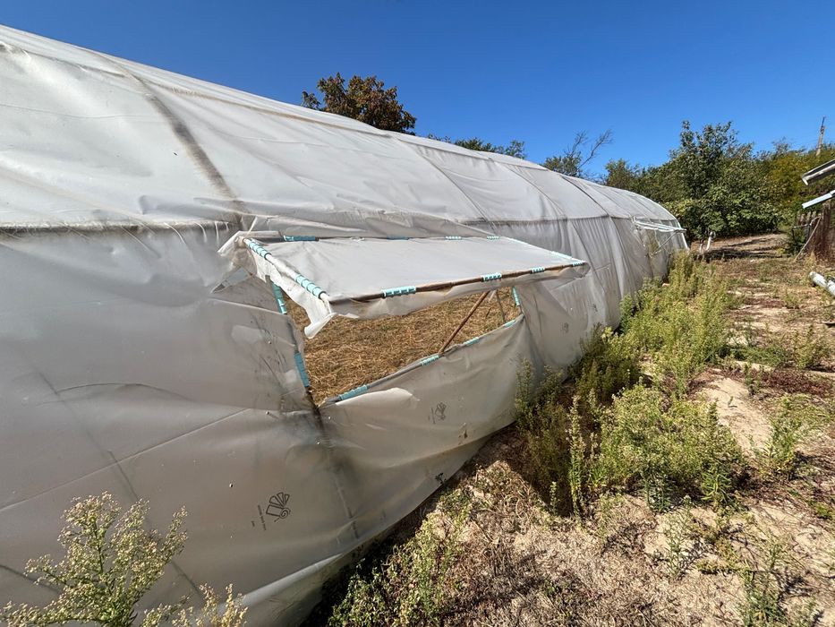 Продавам оранжерии