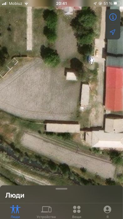 Yer sotiladi uychasi bor 10 sotix dakumenti bor