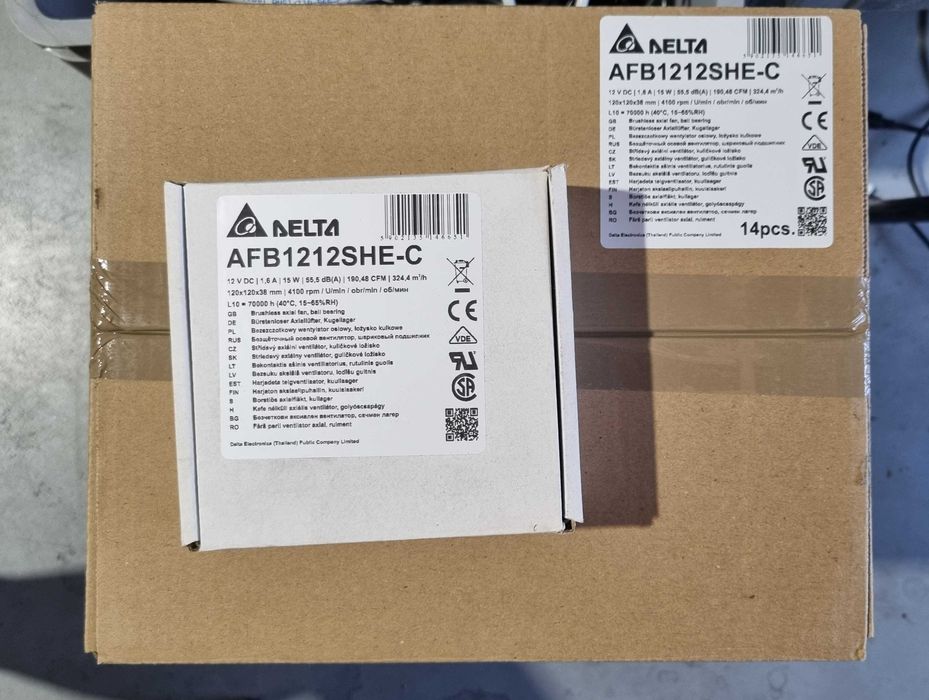 Вентилатори за сървър Delta Electronics
