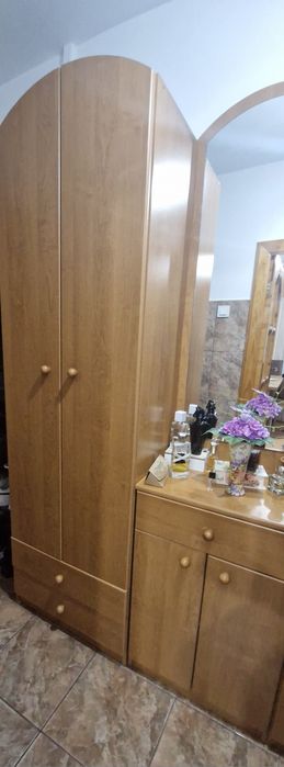 Hol format din 4 corpuri