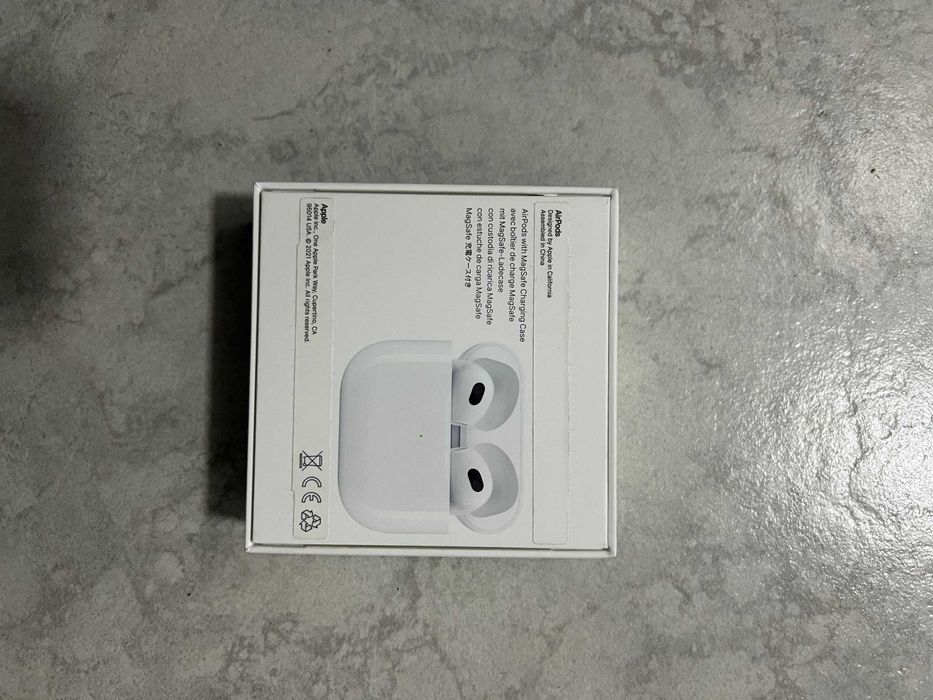Vand 2 Cutii originale Airpods 3