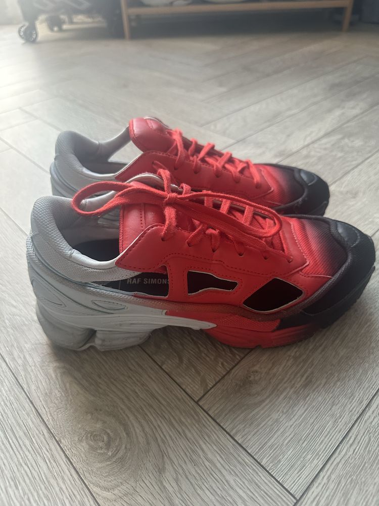 Raf Simons Replicants