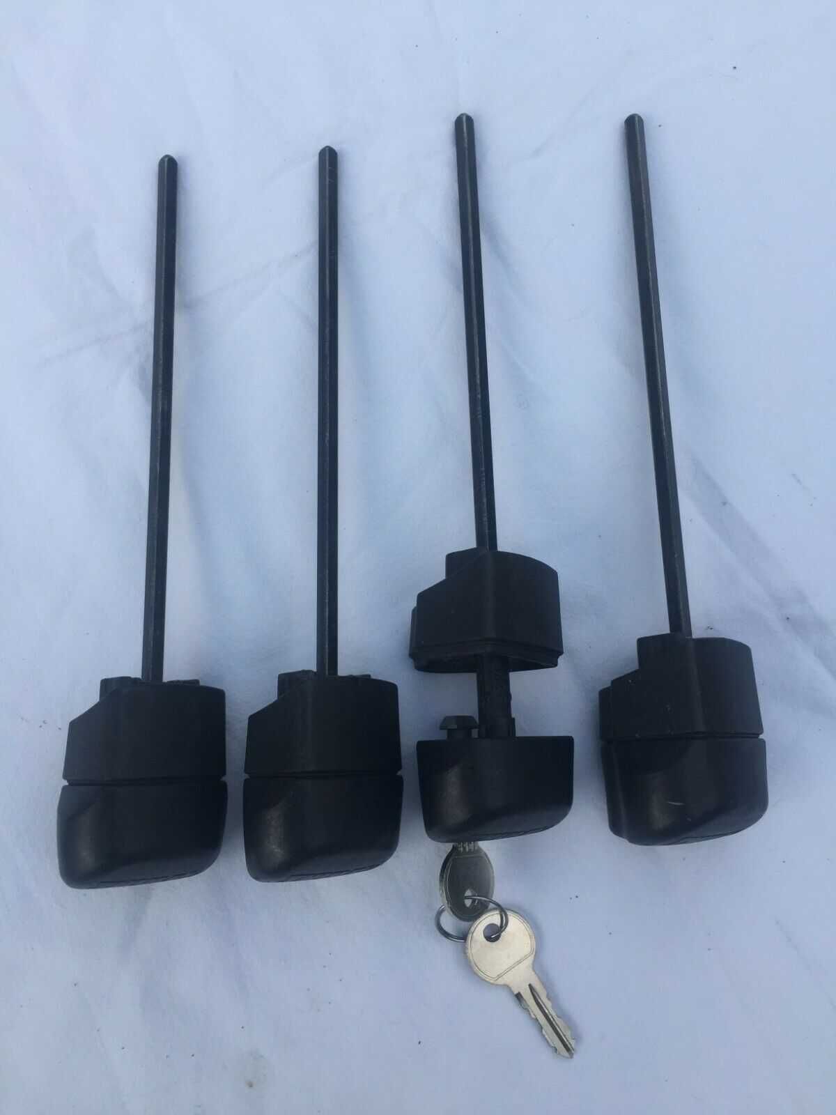 Ключалки Thule, ключета, капачки за греди