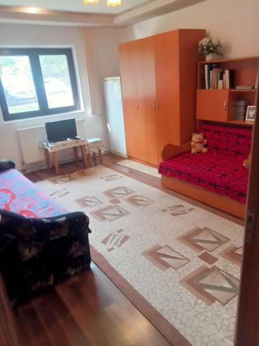 Garsoniera de vânzare