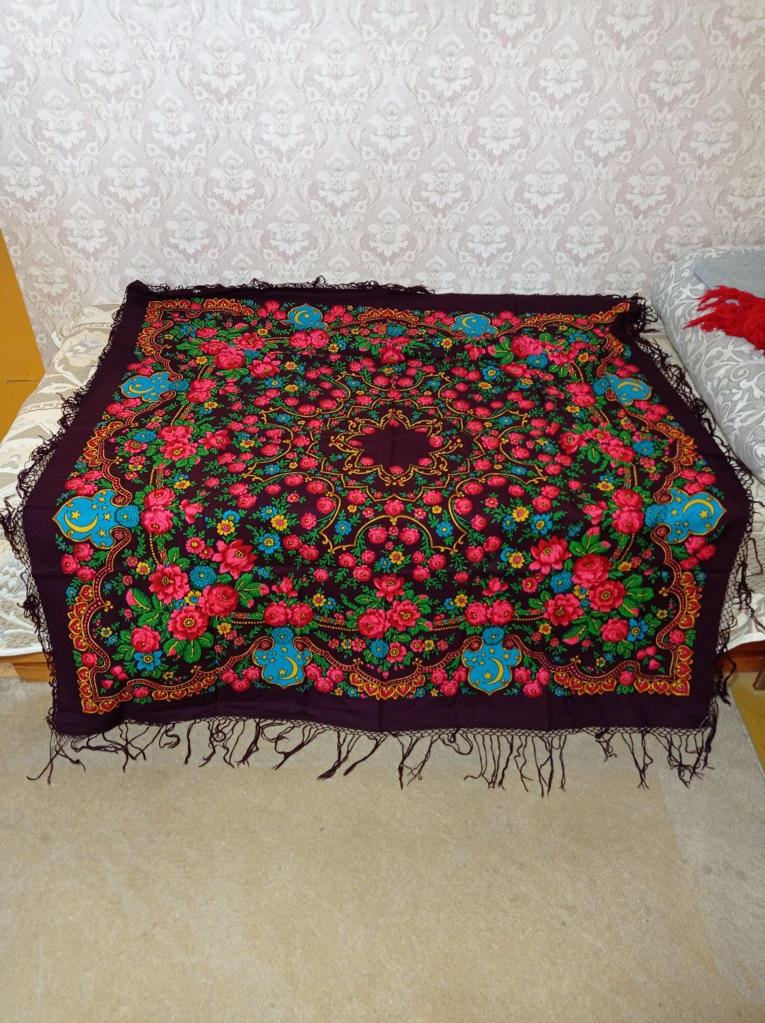 Платки разные красивые