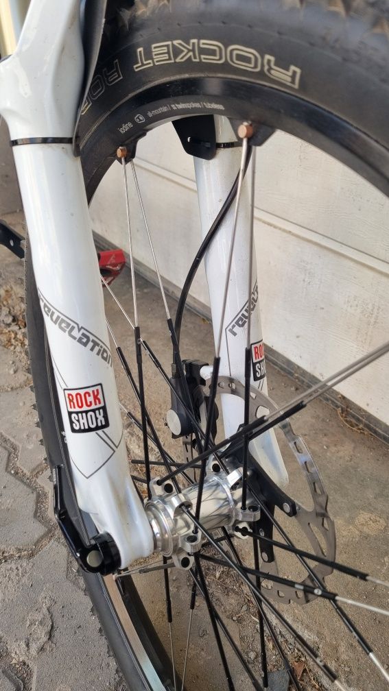 26' MTB XC Univega Carbon Rockshox Crankbrothers