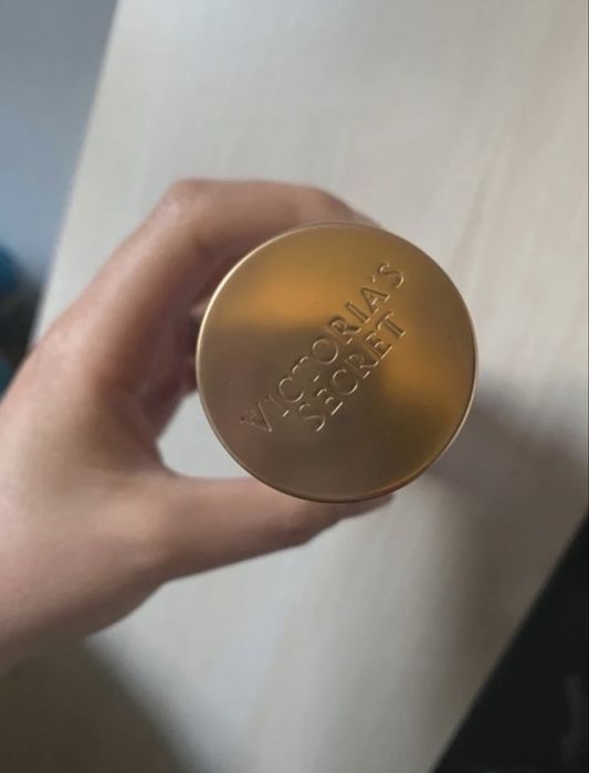 victoria secret shimmer body mist- love spell