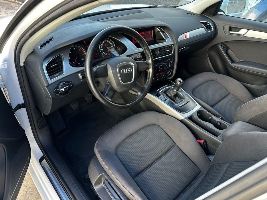 2012 Audi A4 B8 - 2.0TDI 143CP Euro 5 - Xenon * LED