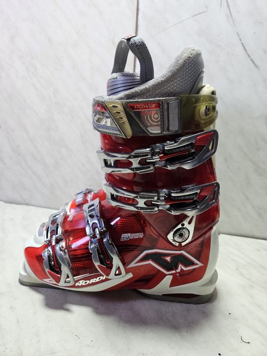 Clapari ski schi   Nordica mondo  24-24,5  corespunde mărimii 38