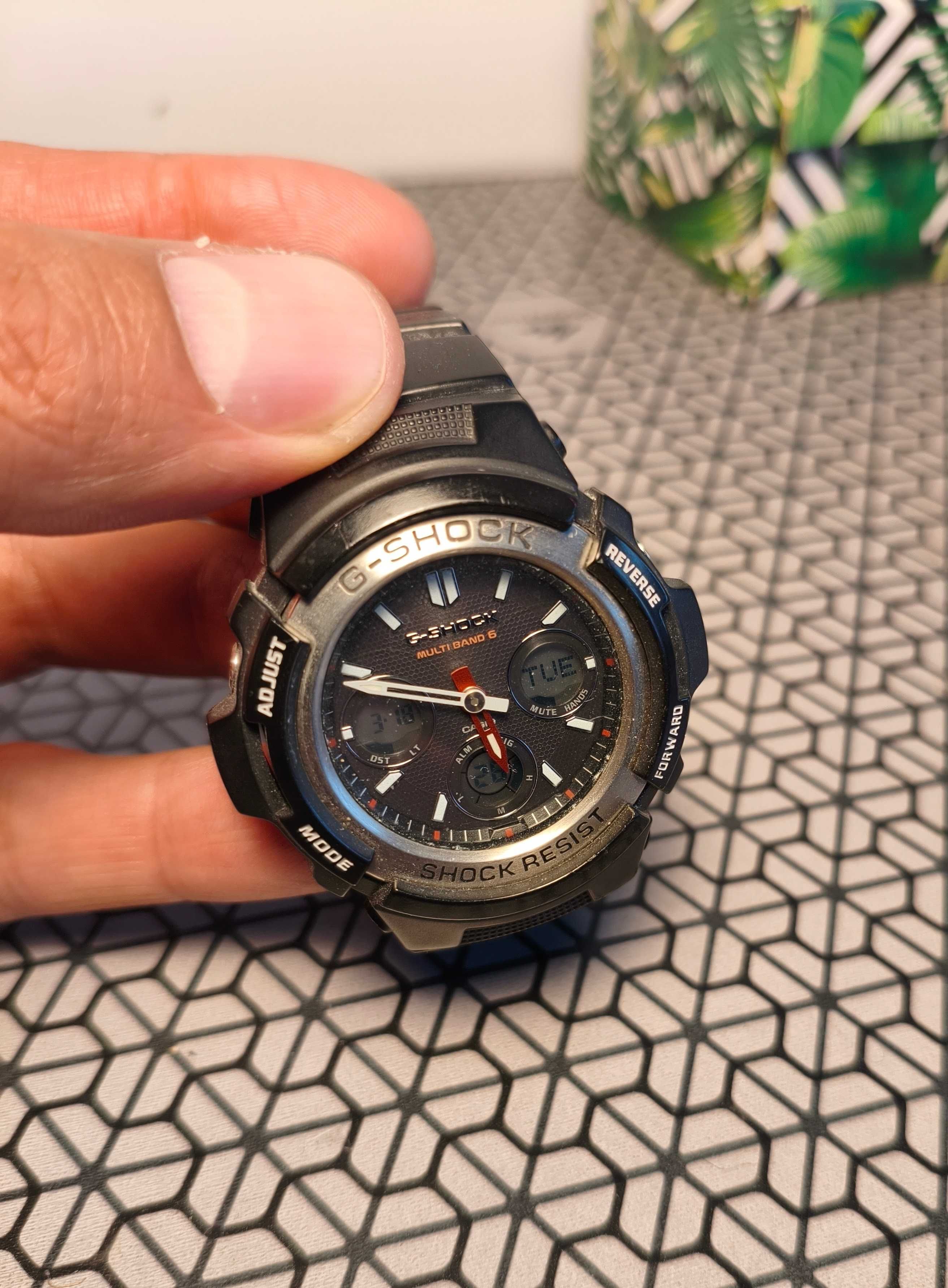 Casio G shock часовник AWG-M100-1A