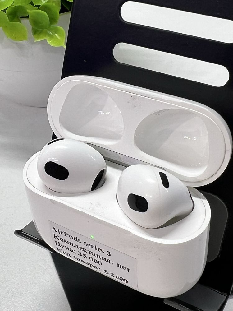 AirPods series 3